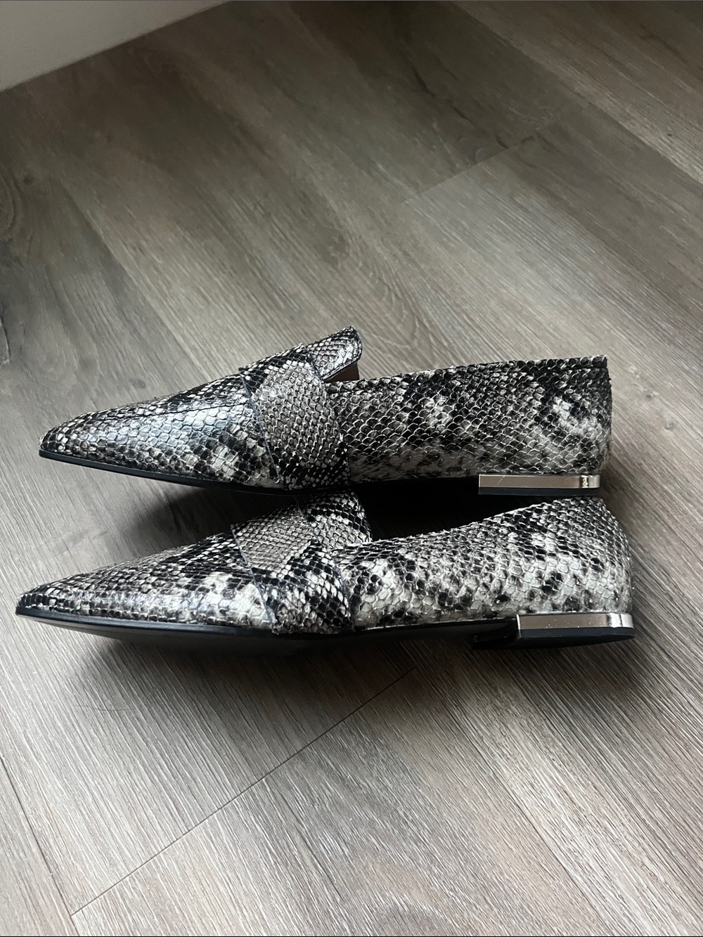 Massimo Dutti Snakeskin Leather Loafers - Picture 6 of 9